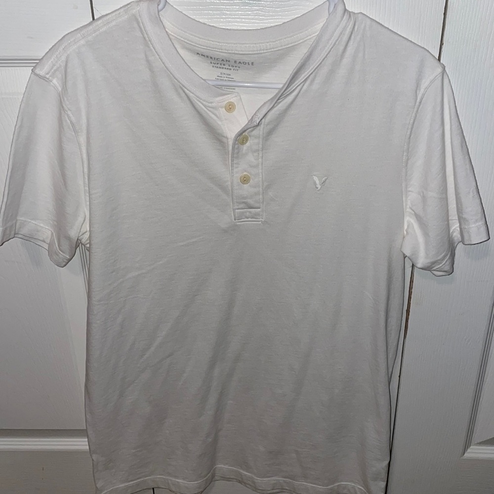 American Eagle button up shirt